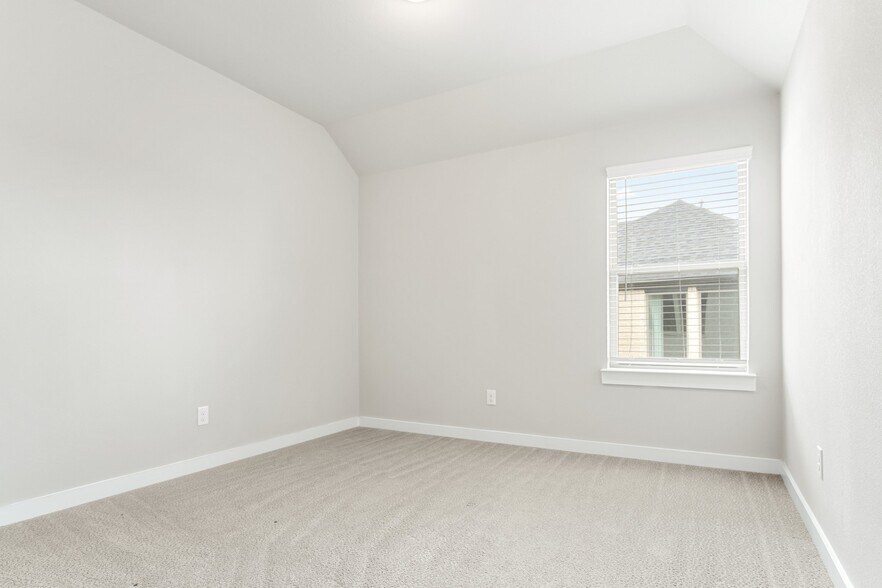 Building Photo - 3560 Rustic Oak Dr