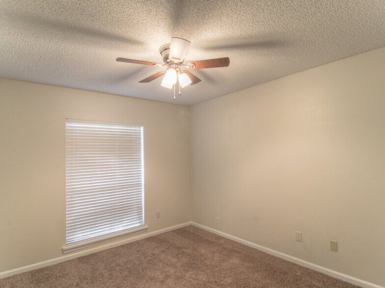 Building Photo - 1125 Arcaro Ct