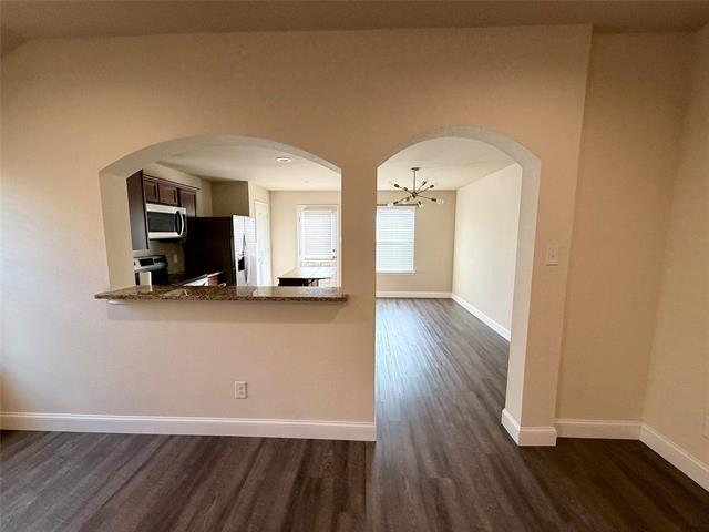 Building Photo - 1052 Decker Dr