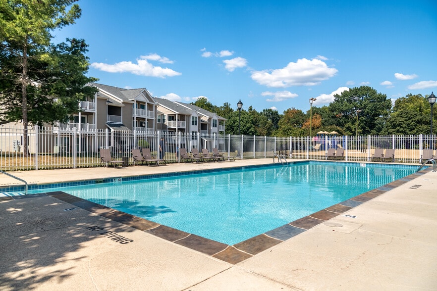 Building Photo - Muirfield Woods Apartments