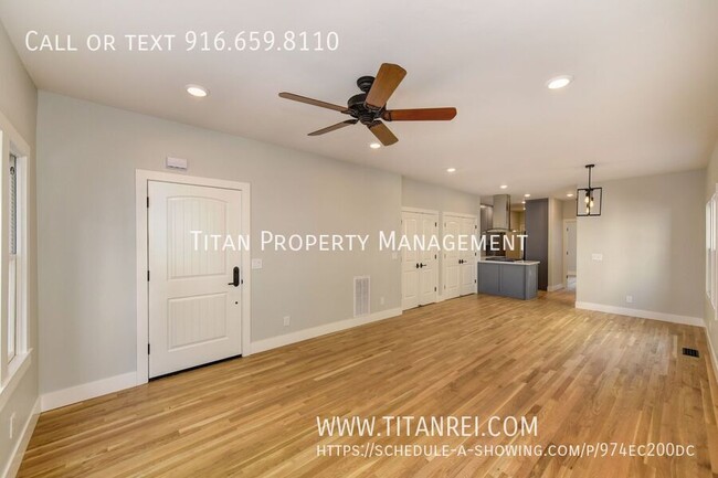 Building Photo - Downtown 1bed/1bath -Managed by Titan Prop...