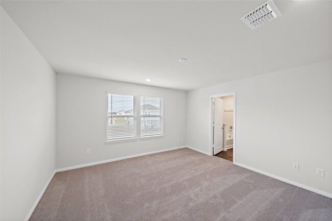 Building Photo - 6315 Lakeview Haven Dr