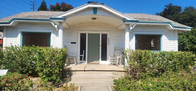 Primary Photo - Charming 3/2 House located in Santa Barbar...