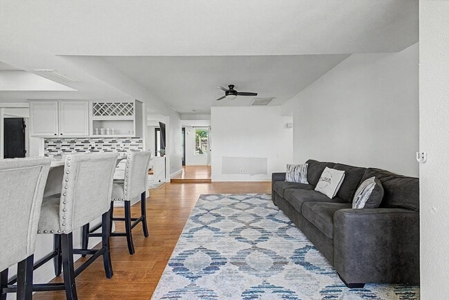 Building Photo - 6315 E Delcoa Ave