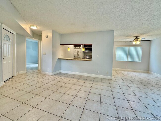 Building Photo - 334 SW 86th Ave