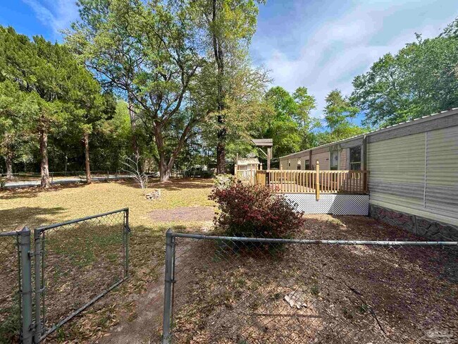 Building Photo - 6453 Hunter St