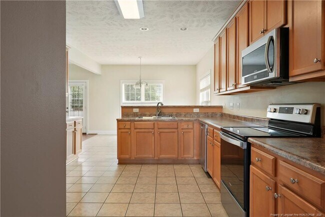 Building Photo - 2813 Franciscan Dr