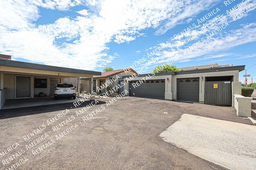Building Photo - 2507 W Greenway Rd