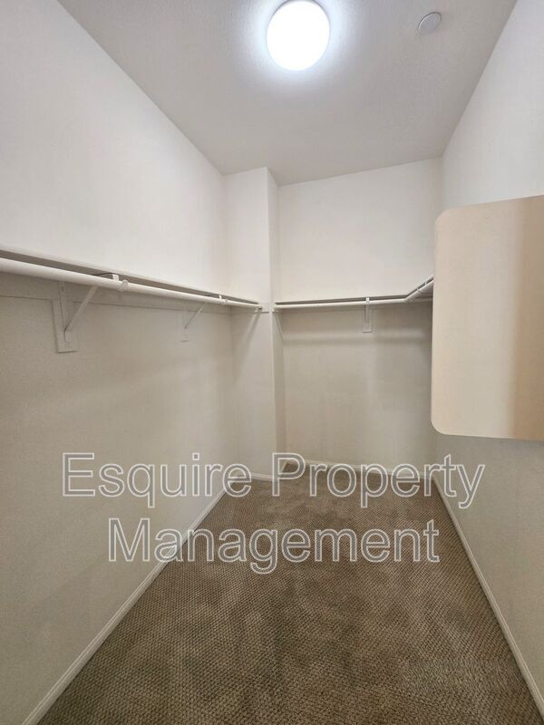 Building Photo - 433 Castiano St