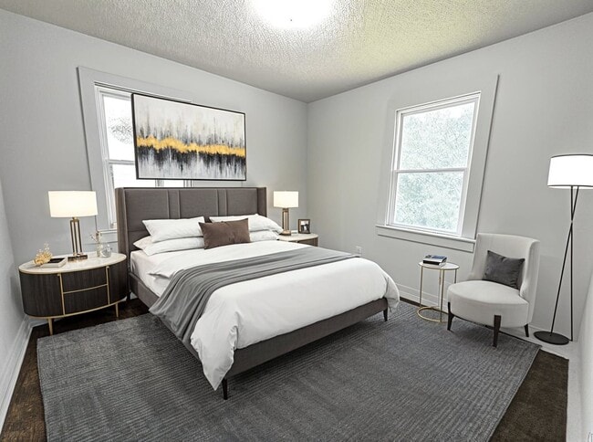 Building Photo - Beautifully Renovated 3 Bedroom 1 Bath Home