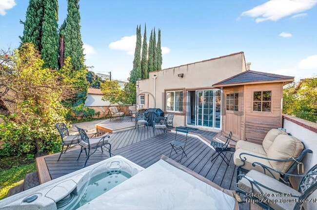 Building Photo - 138 N Hamel Dr