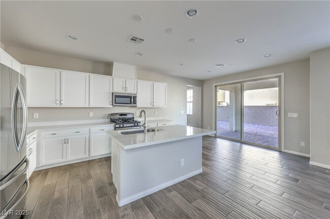 Building Photo - 10260 Bark Pine Ct