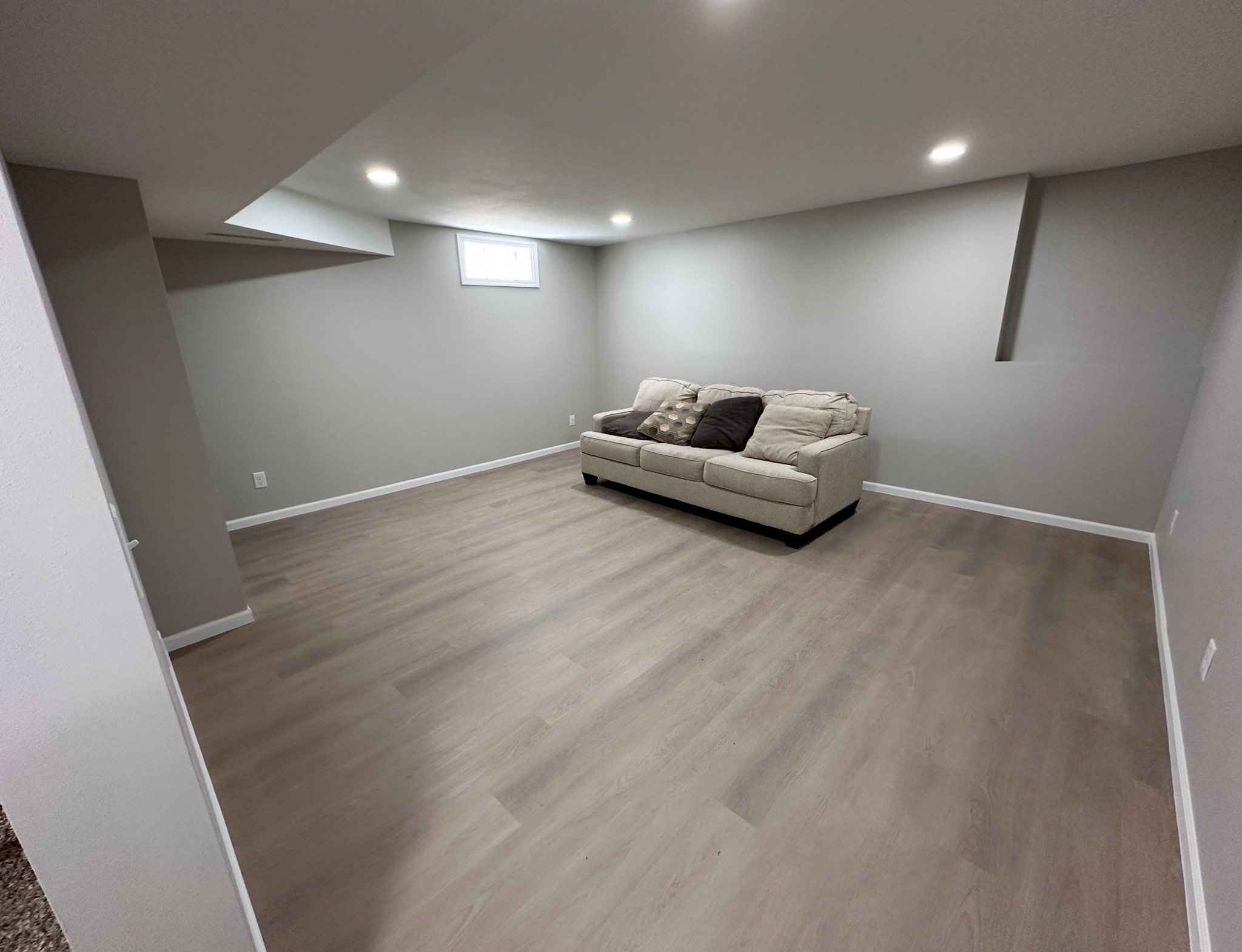 Family room - brand new - 712 Brandie Rd