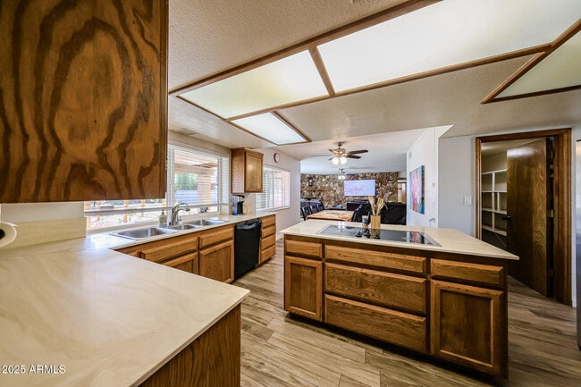 Building Photo - 16227 North 21st St