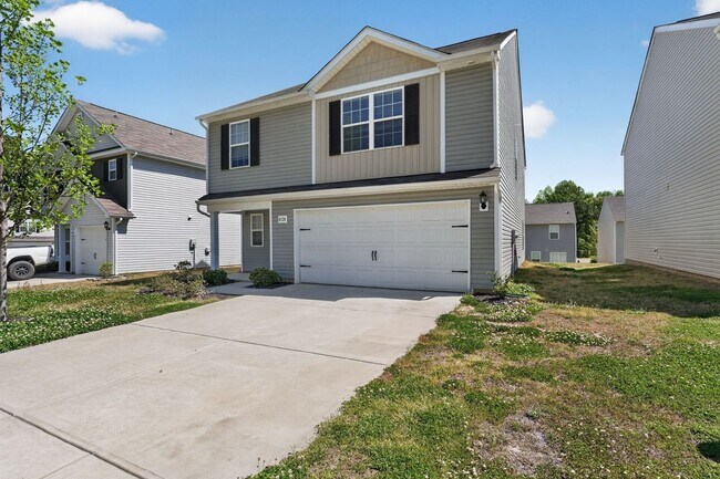 Building Photo - Spacious 4BR House in Charlotte