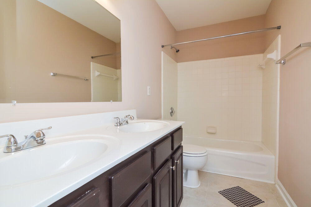 Building Photo - 6300 Whirlaway Dr