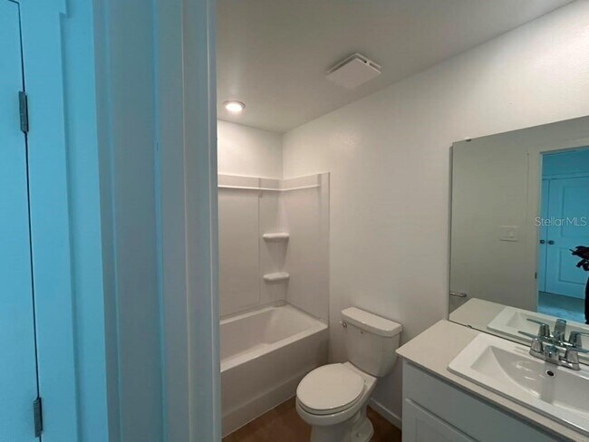 Building Photo - 1554 Plank Pl