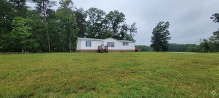 Building Photo - Ready to Move in