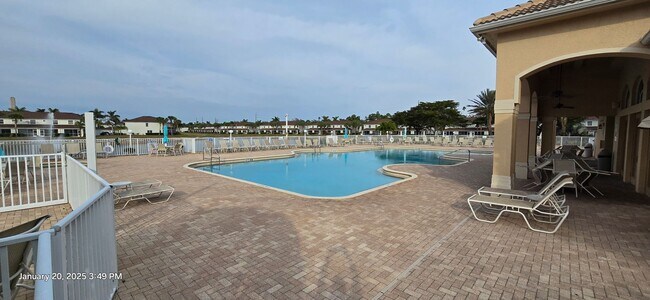 Building Photo - ***ONE FREE MONTH OF RENT Beautiful Clean ...
