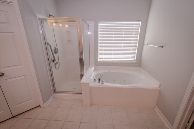 Building Photo - 21812 Grand Lancelot Dr