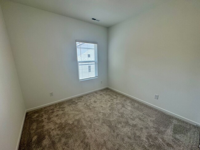 Building Photo - New Construction!  3BR/2.5BA Townhouse