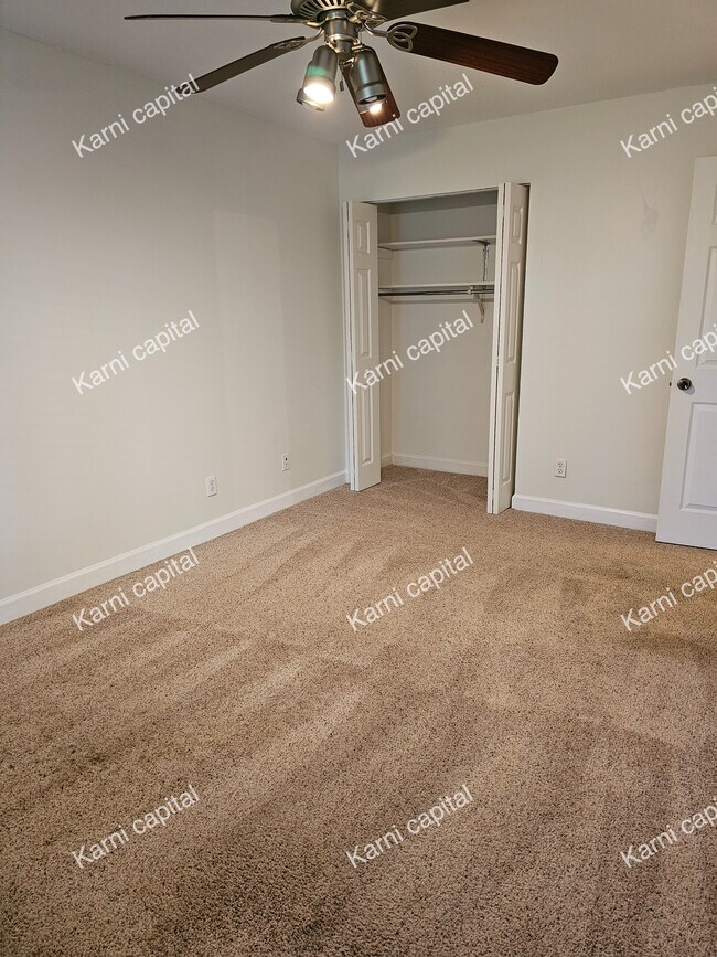 Building Photo - 8709 Olde Colony Trl