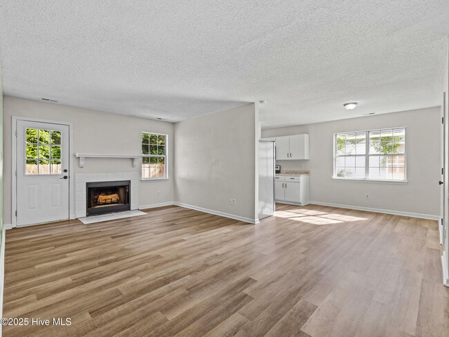Building Photo - 3002 E Windgate Ct