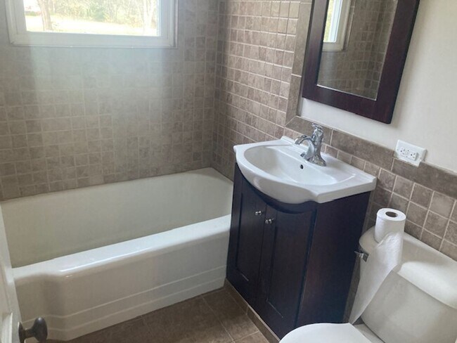 Building Photo - Auburntown TN - 1700 SF, 3BR/2BA, Full Basement, 2 Car Garage, 1 Acre