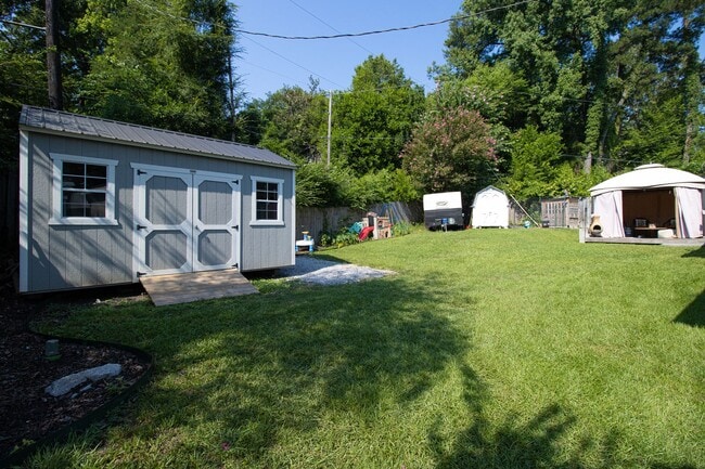 Building Photo - 4112 Spring Hill Road