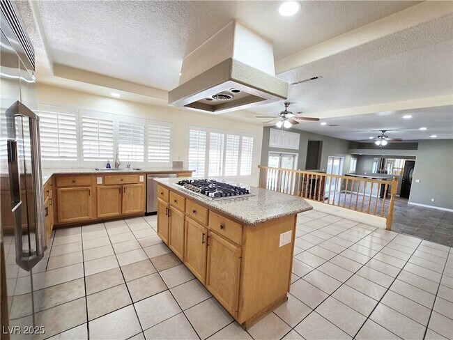 Building Photo - 2522 Furnace Creek Ave
