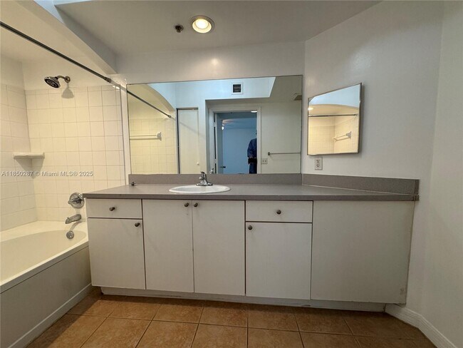 Building Photo - 9201 Collins Ave