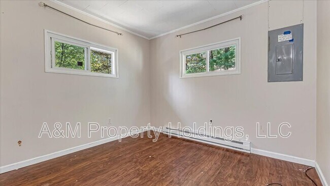 Building Photo - 164 Buckhill Rd