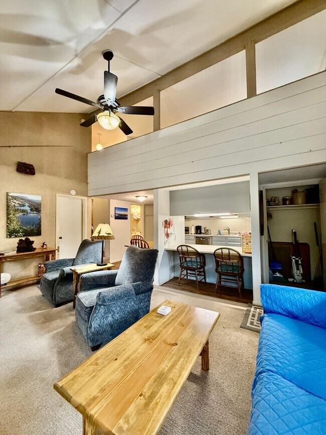 Building Photo - Winter Rental – Mountain Shadows, Center o...