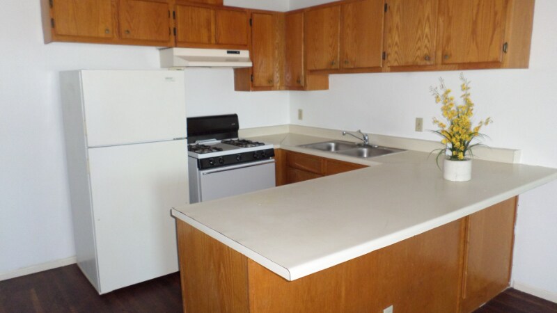 Building Photo - 5271 Huntington Dr N