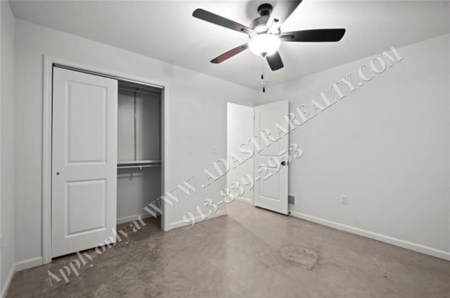 Building Photo - Like New Furnished Home in Lawrence Short Term Lease-Coming SOON!!