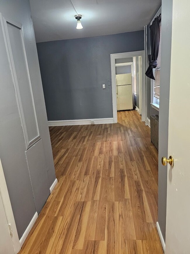 Building Photo - 138 N 8th St