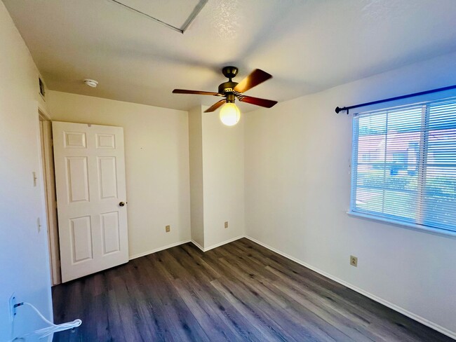 Building Photo - Two Bedroom Rental Home in Jess Ranch Avai...