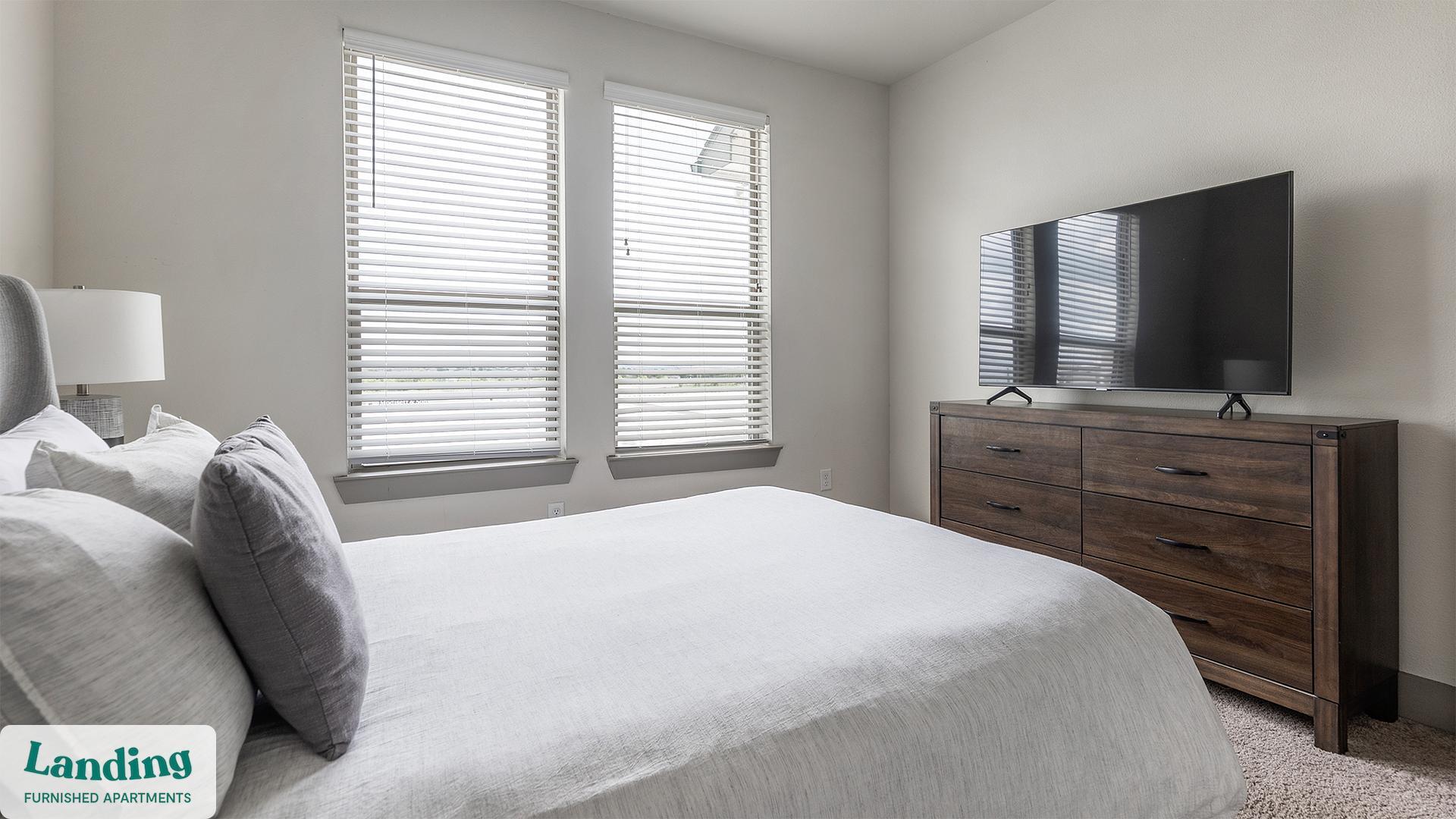 Building Photo - 12500 Shadowglen Trce