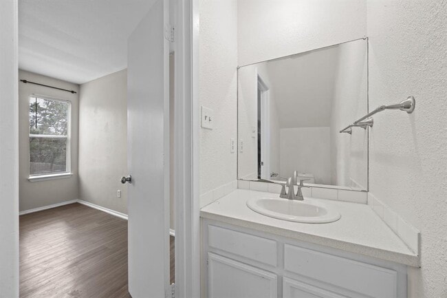 Building Photo - 6904 Rifle Bend