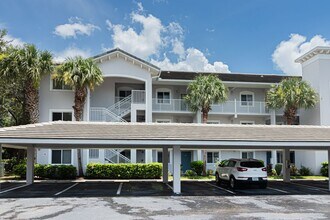 Building Photo - Peaceful Preserve-View Condo in Gated Blue...