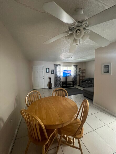 Building Photo - 12760 Indian Rocks Rd