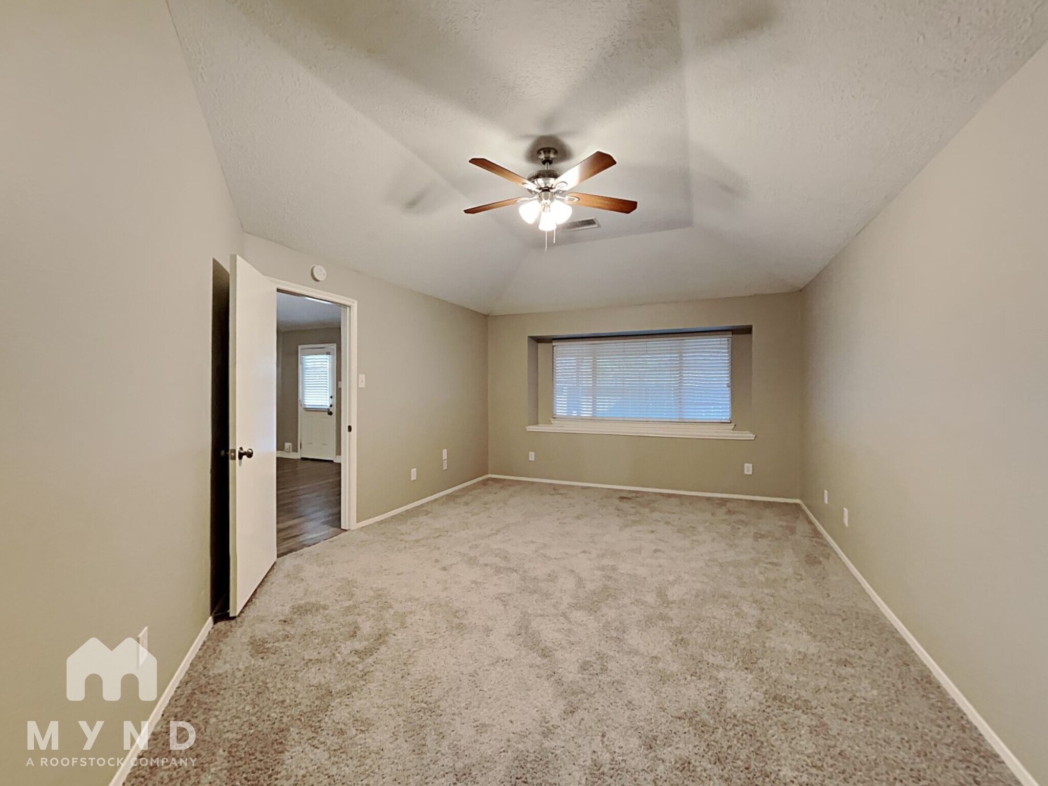Building Photo - 3006 Avanti Ct