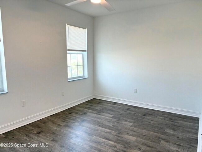 Building Photo - 1455 Isabella Dr