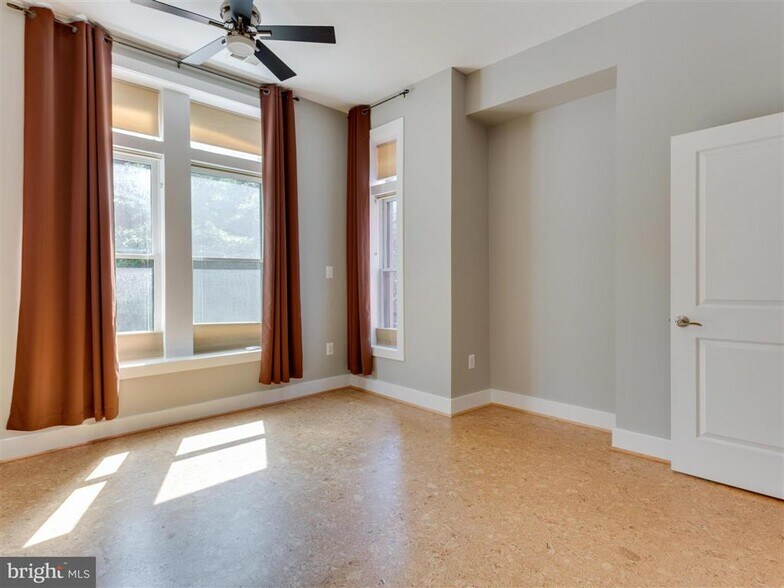 Building Photo - 500 M St NW