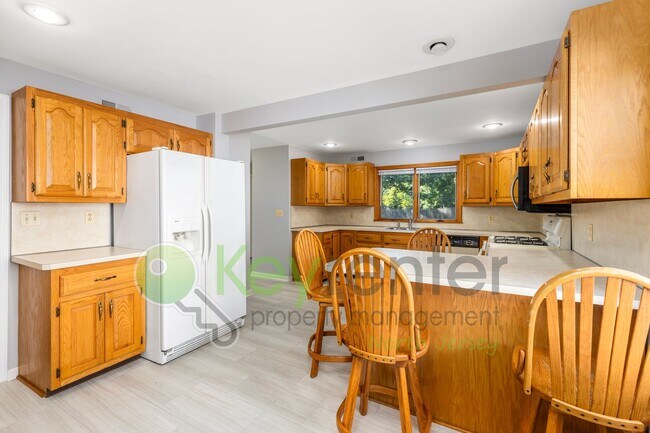 Building Photo - 355 Watchung Ave