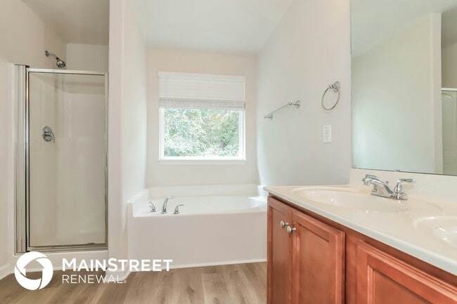 Building Photo - 2313 Deerbrook Forest Ln