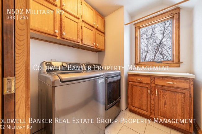 Building Photo - N502 Military Rd