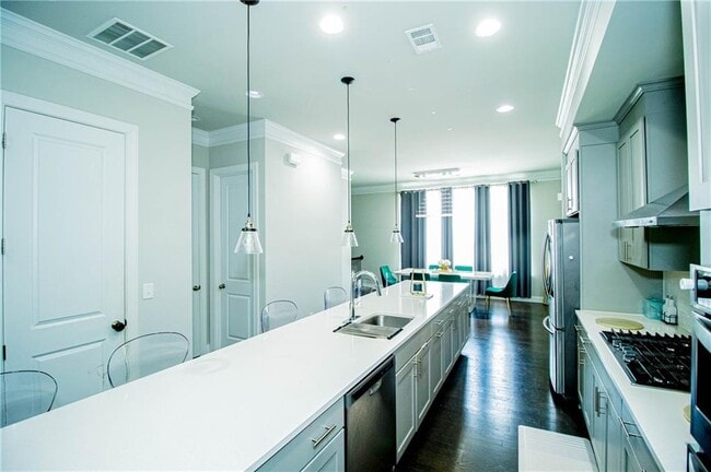 Building Photo - 1130 Provence Ln