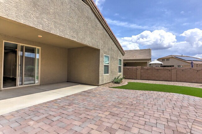 Building Photo - Santa Cruz Meadows