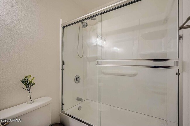 Building Photo - 7906 E Keim Dr